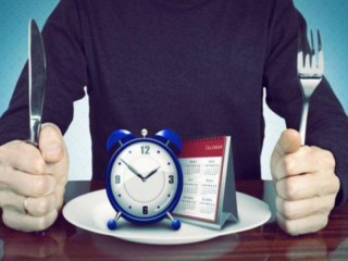 Tips Mengurangi Rasa Lapar saat Puasa