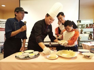 SOIna Jawa Timur dan Shangri-La Surabaya bekali anak-anak Tunagrahita dengan ketrampilan.