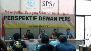SPS Jatim Menyelenggarakan Seminar " Berbincang Hangat Dengan Dewan Pres "