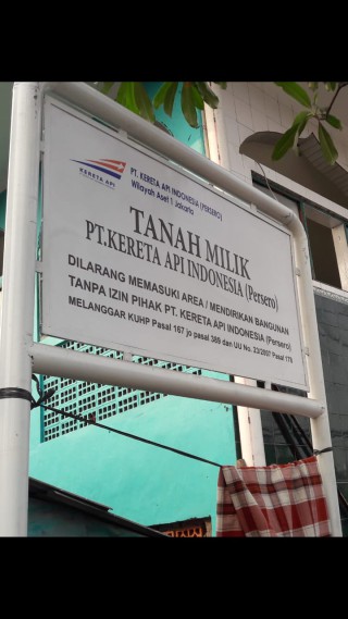 Pak Wilson: PT. KAI Pasang Plang Kepemilikan Tanah di Kota Intan, Warga Resah