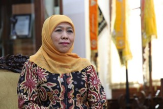 Gubernur Khofifah Sampaikan Duka Cita Mendalam Atas Wafatnya Ketua PP Muhammadiyah KH Yunahar Ilyas