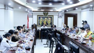 Antisipasi Pelambatan Ekonomi Global, Ketua DPD Kumpulkan Ketua Kadin Provinsi se Indonesia