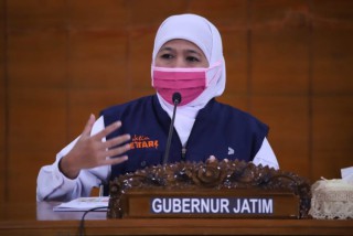 Gubernur Khofifah : Perusahaan Wajib Bayar THR Lebaran