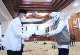 Gubernur Khofifah Jalin Silaturahmi Dengan Bakomubin Jatim