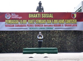 Khofifah Apresiasi Langkah Kodam V/Brawijaya dalam Distribusikan Bansos