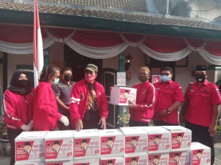 Peringati Bulan Bung Karno, PDIP Surabaya Gelar Aksi Sosial