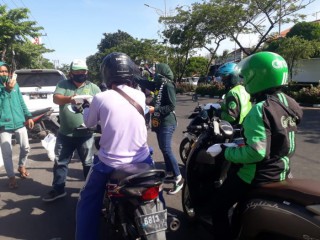 New D’Bonanza Gelar Aksi Sosial Dalam Rangka HUT 93 Persebaya