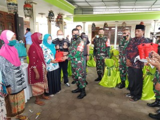 Bakti Sosial di Wilayah Korem 084/Bhaskara Jaya