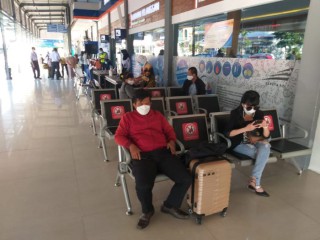 Pasca Ambruknya Plafon, Pelayanan Daop 8 Tetap Berjalan Normal