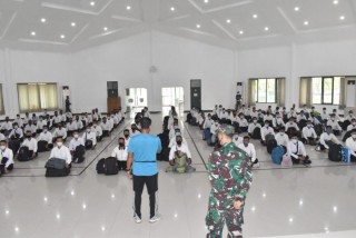 Korem 084/Bhaskara Jaya berangkatkan 113 calon peserta Komponen Cadangan (Komcad) Kemenhan RI ke Malang