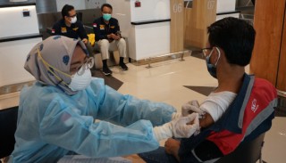 Ikuti Program Pemerintah, Bandara Juanda Adakan Vaksin Massal Tahap Dua