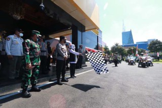 Forkopimda Jatim Lepas Baksos Bhayangkara Untuk Negeri di Polda Jatim