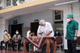 Bank Indonesia Bersama BMPD dan IPEBI Sumbang Enam Alat Terapi Oksigen Untuk RUSD dr. SUTOMO