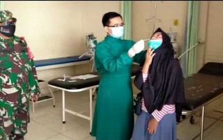 Koramil 0826-05 Larangan Bersama Puskesmas Talang Dan Puskesmas Larangan Melaksanakan Tes Sweb Antigen Kemasyarakat
