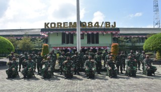 Danrem 084/Bhaskara Jaya beri pembekalan kepada Bintara Abit Dikjurba Otsus Papua.