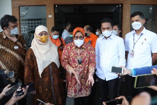 Bansos Terlambat Cair, Legislator Minta Perbankan Peka terhadap Nasib Warga Miskin