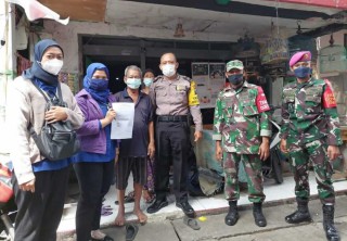Babinsa Krembangan serta Tiga Pilar Tracing Covid 19 di Lingkungan Binaan