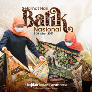 Hari Batik Nasional 2021, Gubernur Khofifah : Jangan Cuma Ramai Hashtag, Ayo Beli Batik !