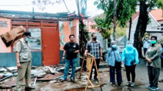 Kemitraan LPMK Bareng Lurah Tegalsari Dan Mawar Sharon Peduli , Bedah Balai Pos RT