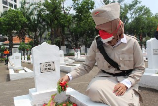 APBD 2022 Disahkan, Reni Astuti: Tak Cukup Andalkan 2,16% Anggaran, Surabaya Butuh Pahlawan Pemulihan Ekonomi
