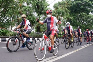 Pahlawan Ride dan Landmark Kota Surabaya bersama Wakil Walikota Armuji 