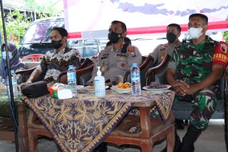 Kapolres Pamekasan Kembali Lakukan Zoom Meeting dengan Kapolri, Gencarkan Vaksinasi Capai Target 70 Persen
