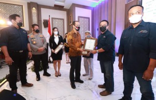 AMSI Bersama Stakeholder dan Polda Jatim, Menggelar Kolaborasi Konten Terpercaya dan Komunikasi Media Era Digital