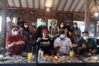 Bank Indonesia Provinsi Jawa Timur Dorong Pengembangan UMKM melalui Program Sosial Bank Indonesia