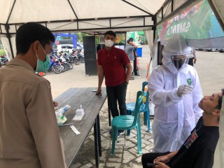 Libur Nataru, Polres Batu Lakukan Swab Antigen Acak di Lokasi Wisata