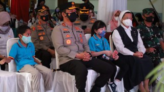 Kapolda Jatim hadiri Launching Vaksinasi Merdeka Anak oleh Kapolri; target 2,5 Juta Dosis Vaksin Disiapkan Untuk Anak-anak di Jatim