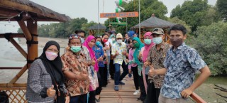 Camat Asemrowo Perkenalkan Program Kalisamada Melalui Ngobras Ala Kecamatan Asemrowo