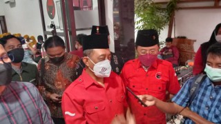 DPC PDIP Surabaya Gelar Doa Lintas Agama Peringati HUT PDIP Ke 49 Serta Berikan Santunan Anak Yatim