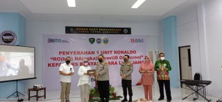 Rs Bhayangkara Lumajang Terima Bantuan Robot Penangkal Omicron dari BNI
