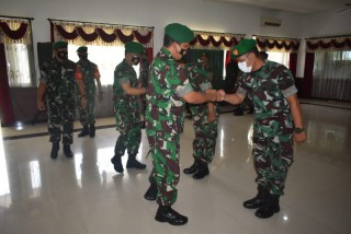 Dandim Surabaya Timur Pimpin Korp Rapot penerimaan Perwira Baru dan Menempati Jabatan Baru