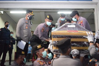 Dua Jenazah PMI Tenggelam di Selat Morong Dipulangkan ke Jember