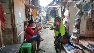 Terima Kasih Pak Babinsa, Ucap Pedagang Di Pasar Bulurejo