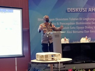 Dirbinmas Polda Jatim menjadi keynote speaker dalam diskusi ahli Membangun Ekosistem Toleransi di Lingkungan Sekolah