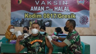 Ratusan Prajurit Kodim 0817 Gresik Divaksin Booster Guna menunjang Tugas Kewilayahan lebih Maksimal.