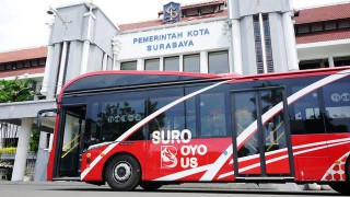 Tekan Kemacetan di Kota Surabaya, Armuji Ajak Warga Gunakan Trans Semanggi Bus