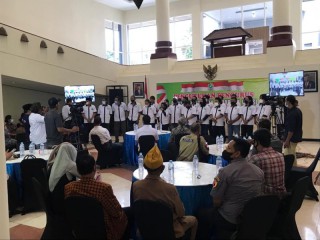 Silaturahmi Sekaligus Pengukuhan Aliansi Wartawan Surabaya (AWS) Masa Bhakti 2021 - 2024