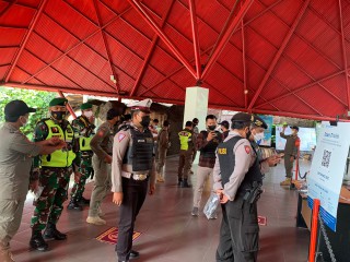 Tim 'Pamor Keris' Polres Batu Sasar Tempat Wisata