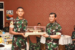 Danrem 084/BJ terima kunjungan Taruna/Taruni tingkat IV Akmil.