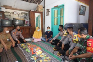 Balita Kelainan Jantung Mendapat Perhatian Dua Kapolres di Madiun
