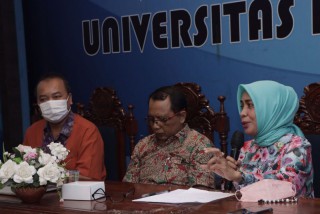 Unitomo Bekerja Sama dengan Disdukcapil Sosialisasikan Program MBKM - Kalimasada
