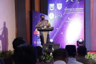 Tingkatkan Pelayanan Bagi Masyarakat di Era Digital Polres Probolinggo Kota Launching Aplikasi Prabu Presisi Mangga Manis