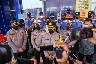 SIM Cak Bhabin Inovasi Baru Satlantas Polrestabes Surabaya