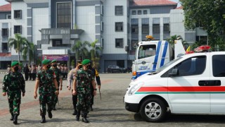 Kolonel Inf Jamaludin Cek Kesiapan Personil Dan Materiil Dalam Rangka Apel Gelar Pasukan Pam VVIP Di Kabupaten Gresik