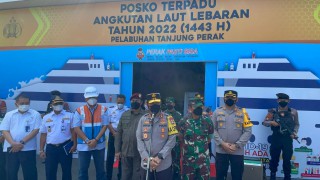 Forkopimda Jatim Mengecek Pos Pam, Pos Yan dan Pos Terpadu jelang Mudik Lebaran