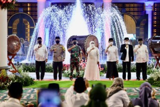 Forkopimda Jatim Ikuti Parade Bedug di Masjid Nasional Al-Akbar Surabaya