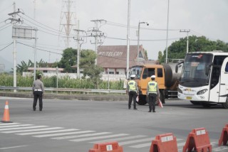 Mendapat Pelayanan Prima di Pos Pengamanan, Pemudik Apresiasi Polres Probolinggo